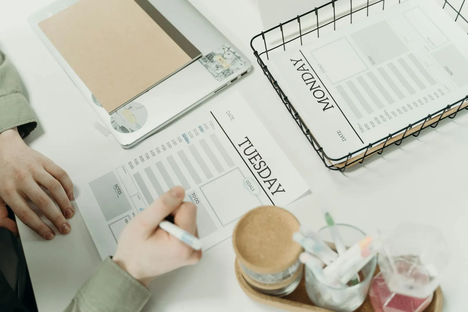 Illustration pour l'article : avant-d-envoyer-ton-planning-3-verifs-qui-evitent-les-refus